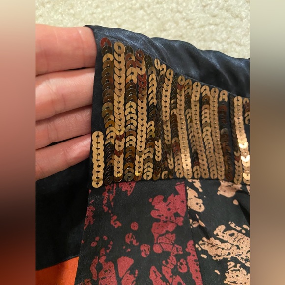 French Connection Cocktail Dress super shinny, has golden sequins on shoulders! - Picture 3 of 11